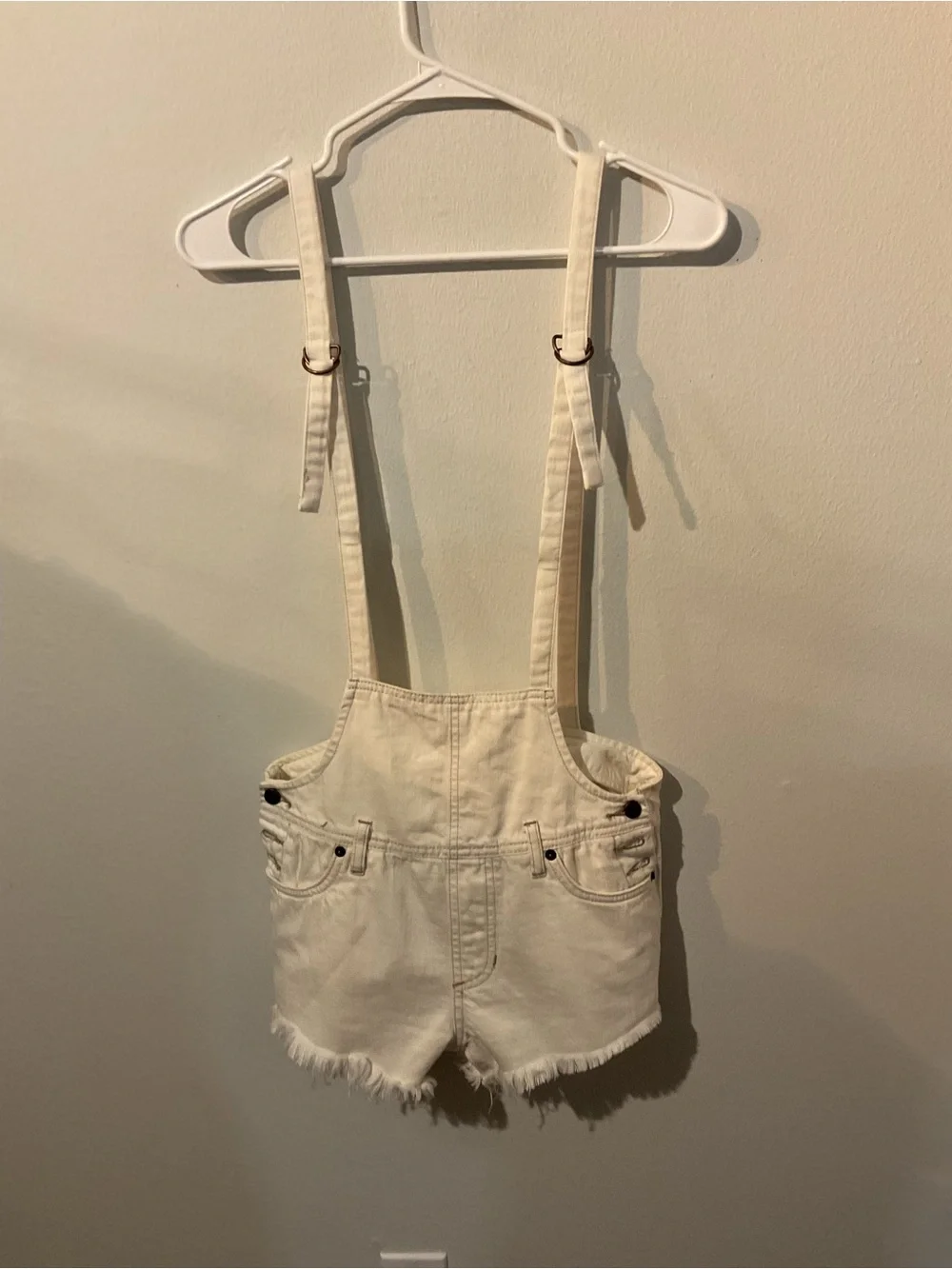 We the Free (Free People) White Cream Denim Suspender Shortalls Raw Hem- size 24